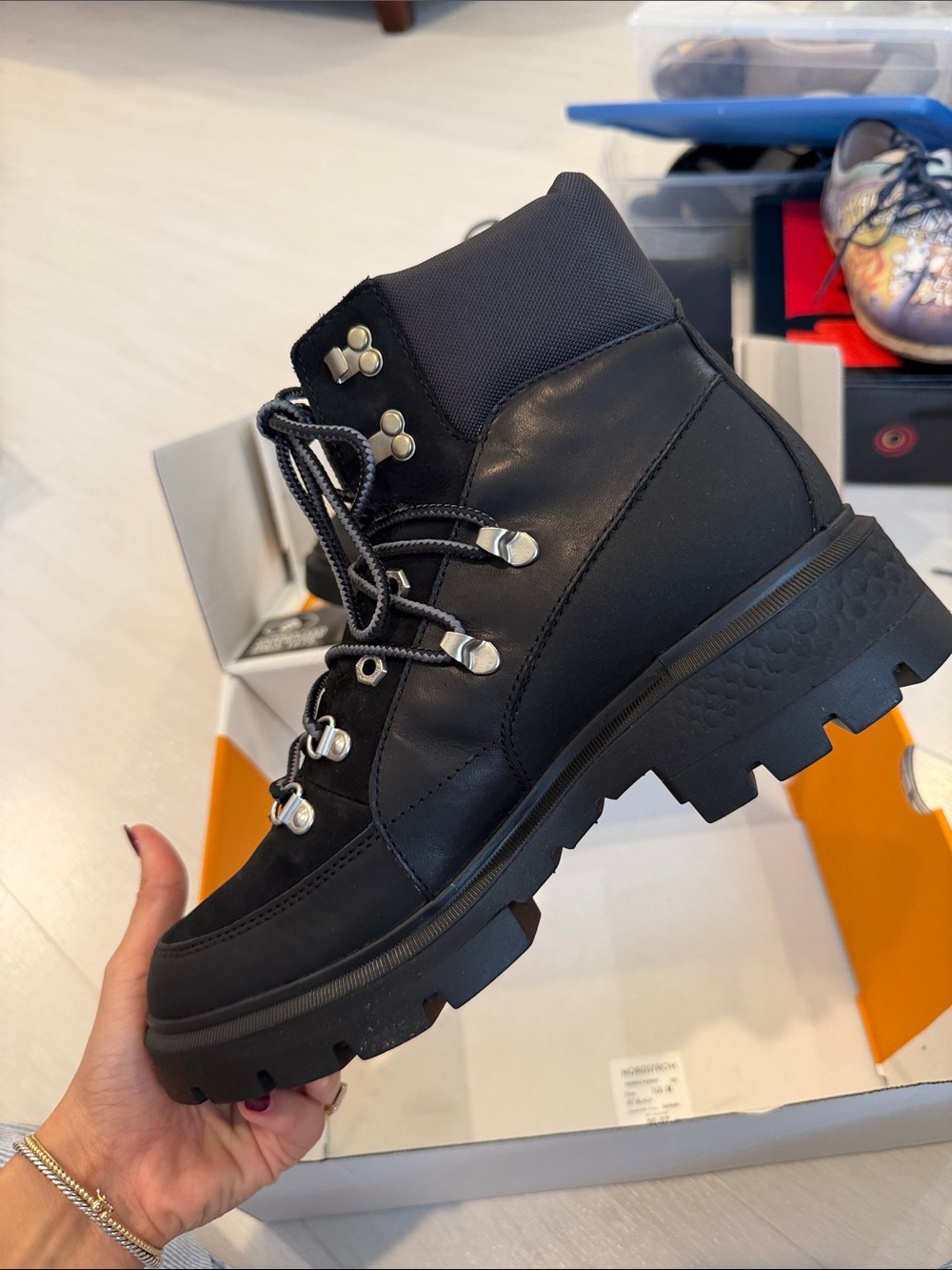 Timberland Black Chunky Lug Sole Boots - Picture 2 of 10